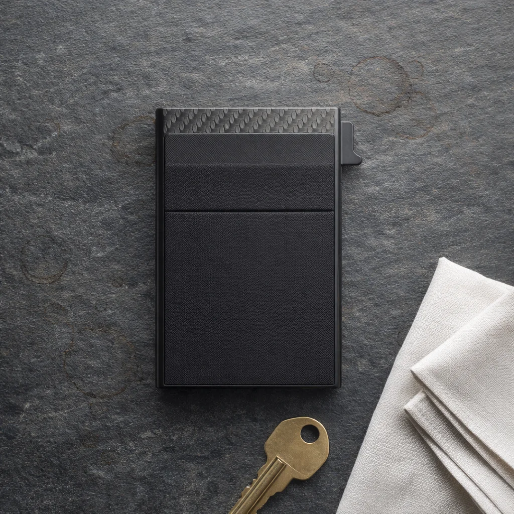 Best thin minimalist wallet guide 2025 - Vaultek RFID card holder review and comparison